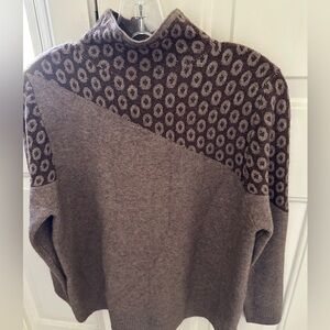 New, never worn, taupe and brown patterned mock neck sweater